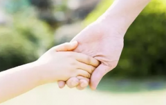 浙江侨商会领导等奉献爱